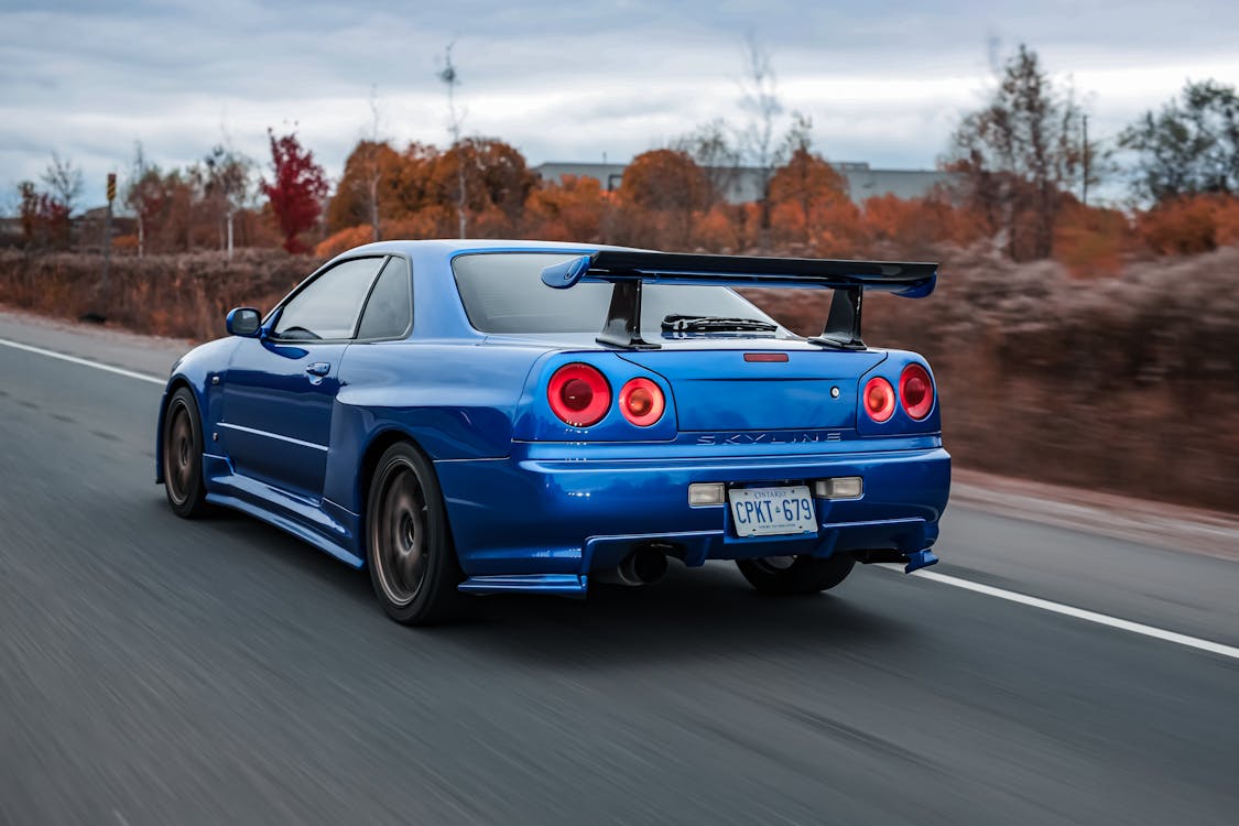 Blue Nissan Skyline · Free