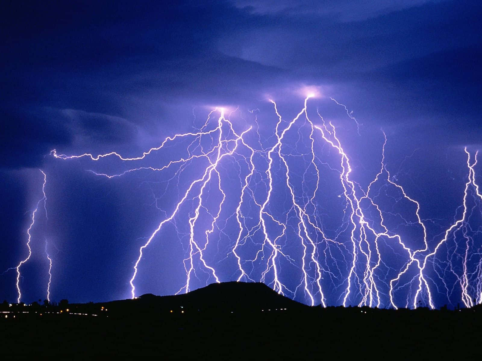 Cool Lightning Wallpaper