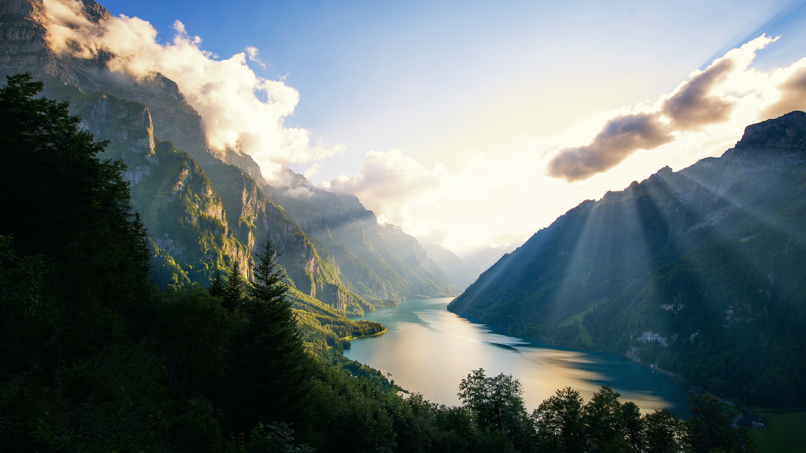 Klöntalersee Lake Wallpaper 4K, Alps, Switzerland, Landscape