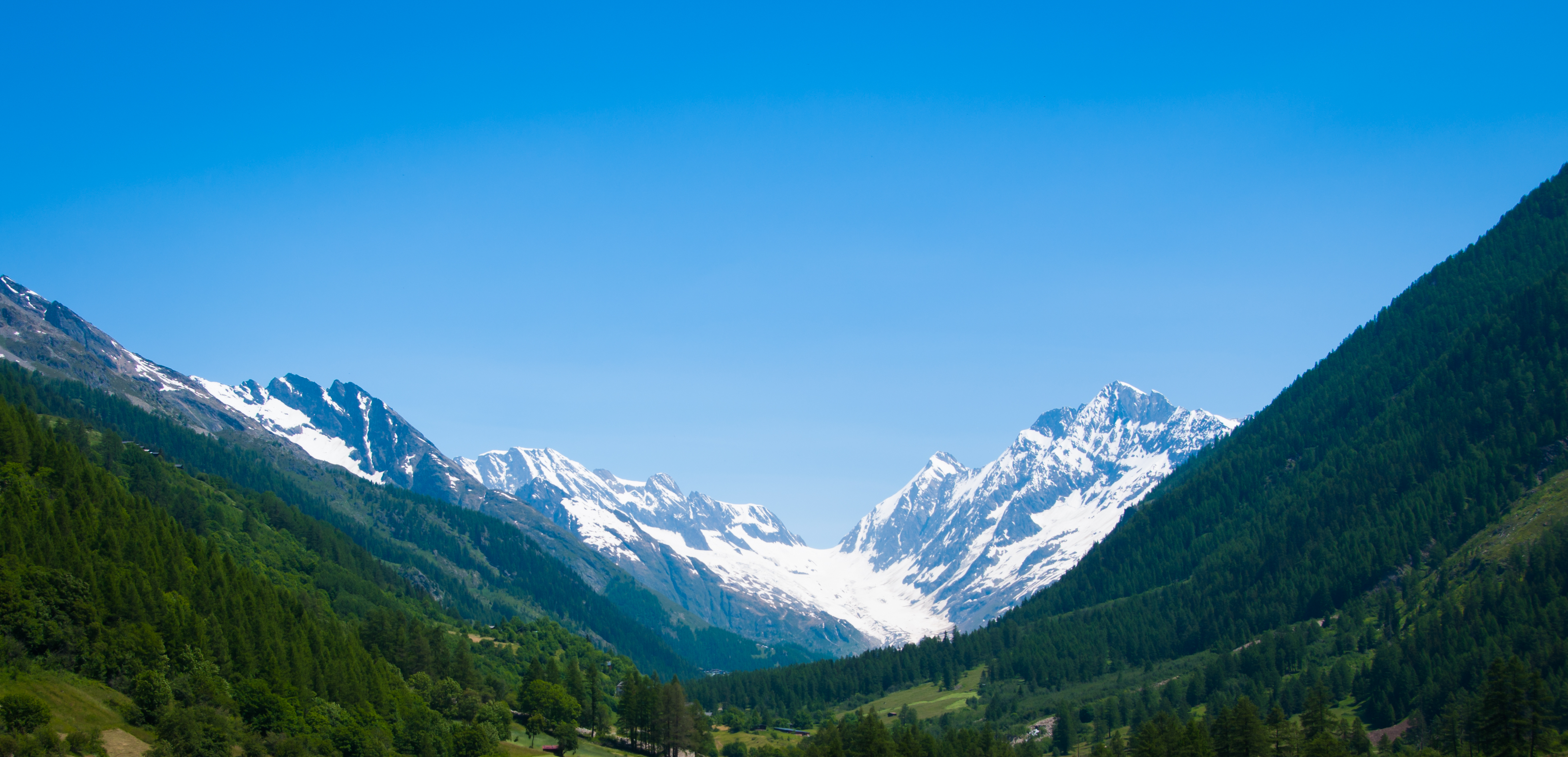 Desktop wallpaper: Switzerland, Landscape, Earth, Mountain, City, Lake, Montreux, Nature, Town, Village, Mountains 4K free download for PC. 311690