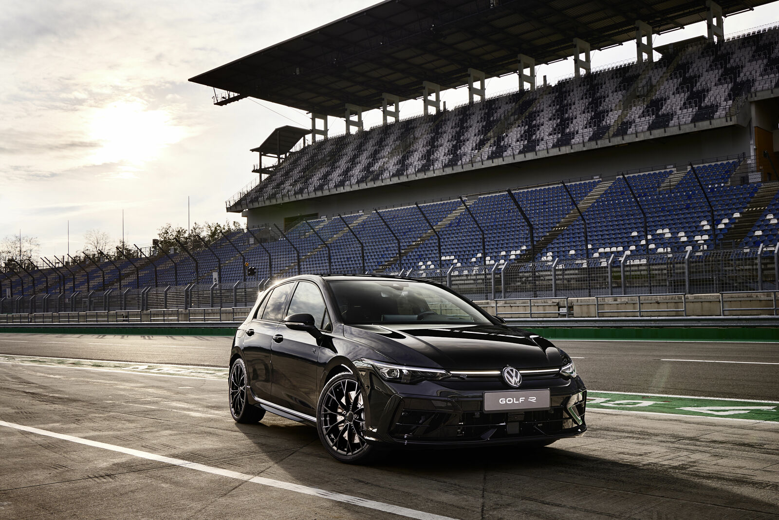 Volkswagen Golf R Black Edition