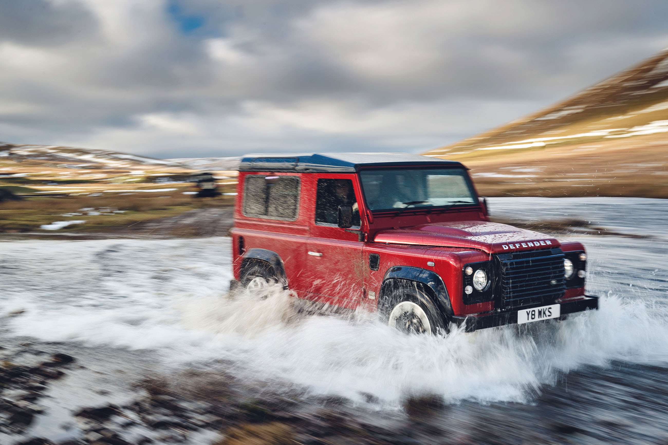 Land Rover Is Building A New Old Defender With A 5 Litre V8