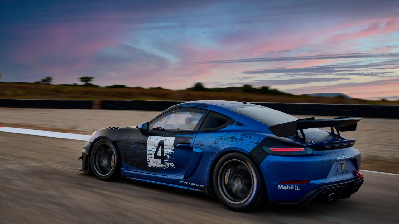 Check out Porsche's new 500hp race car