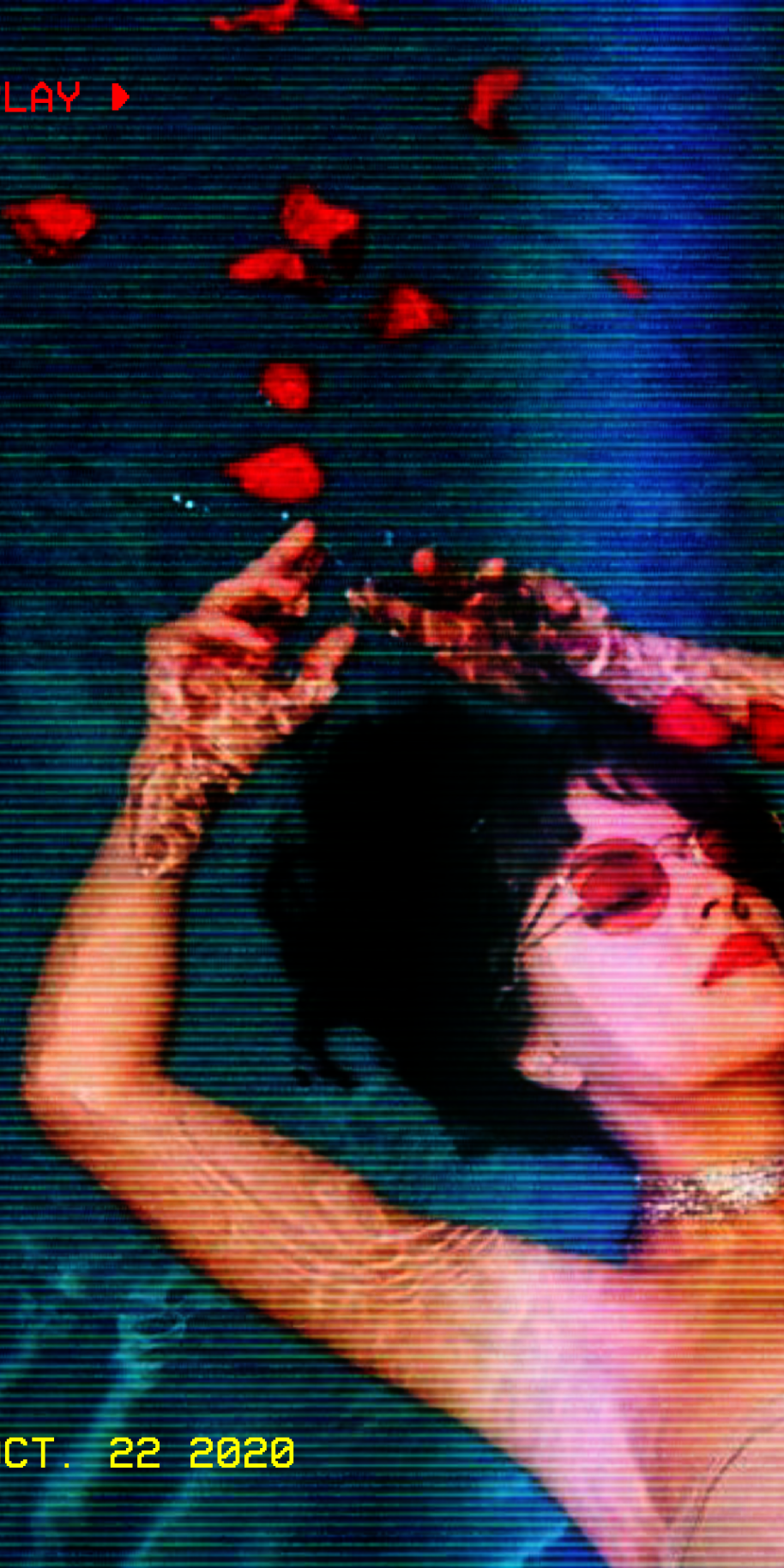 María Zardoya. I've always liked this picture so I made a vaporwave wallpaper of hers