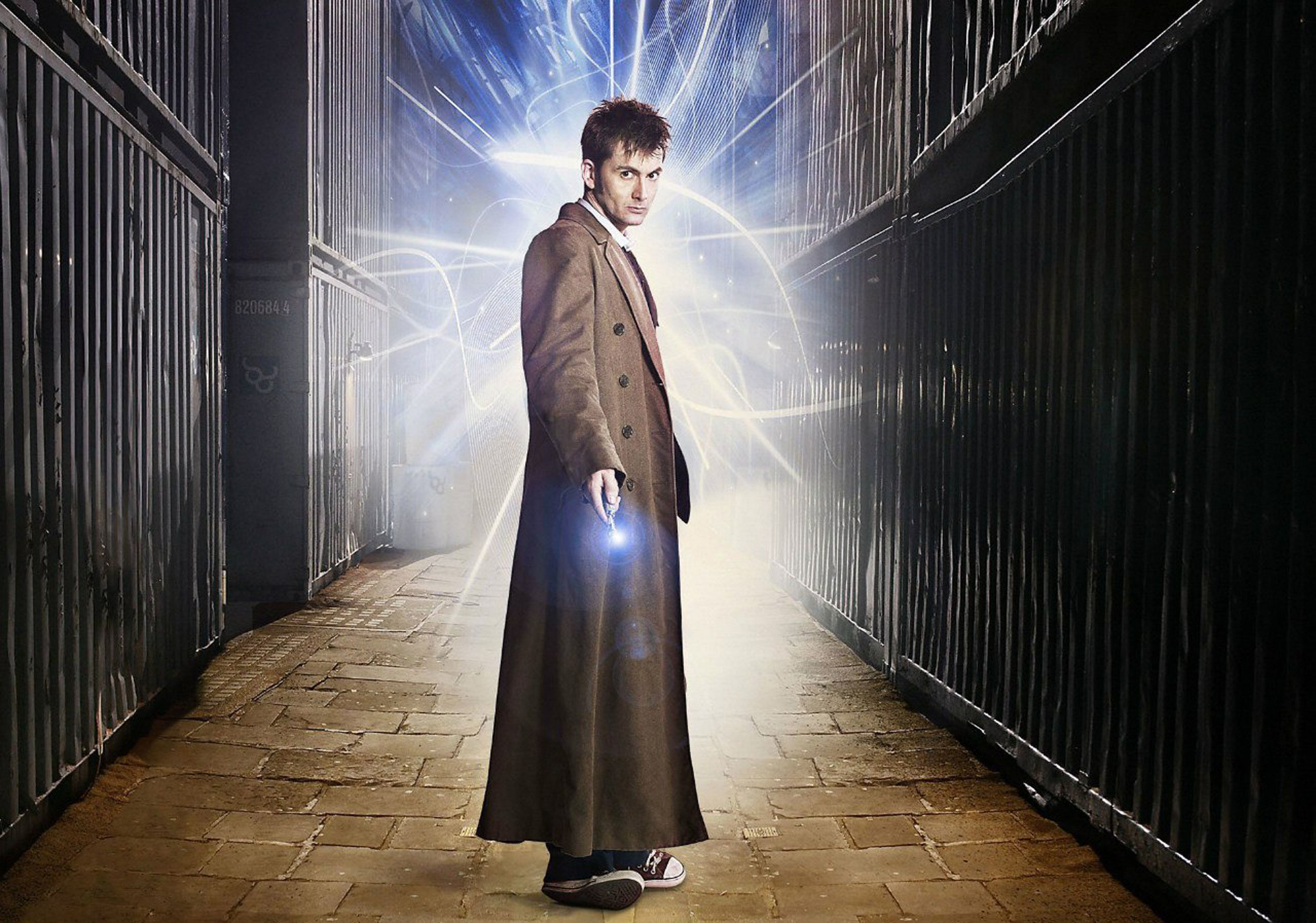 Wallpaper look, coat, Doctor Who, Doctor Who, David Tennant, David Tennant, Tenth Doctor, Tenth Doctor for mobile and desktop, section фильмы, resolution 1920x1347