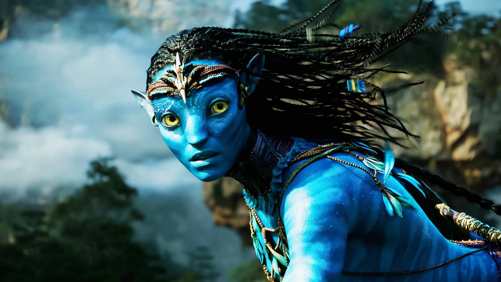 First Avatar 3 Image Reveals Neytiri's Fierce Fire & Ash Return