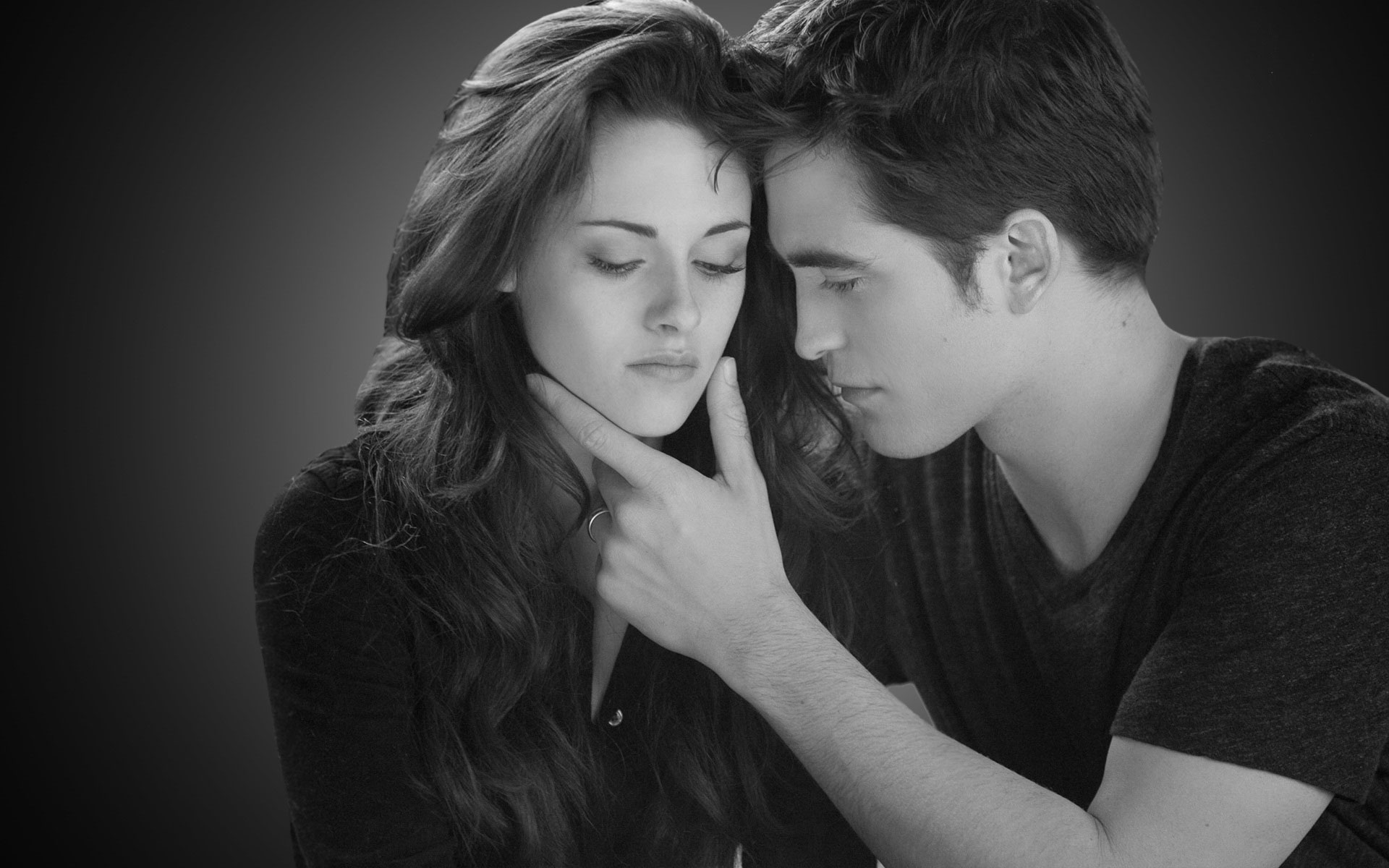 Sweet Black and White Romance Wallpaper of Love Couples