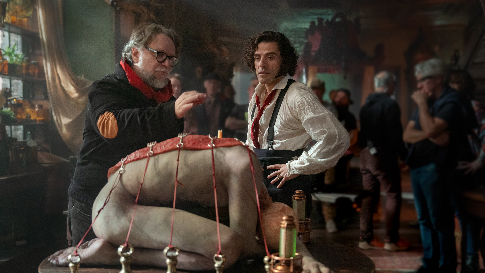Jacob Elordi, Oscar Isaac, Mia Goth in New Photo for 'Frankenstein'