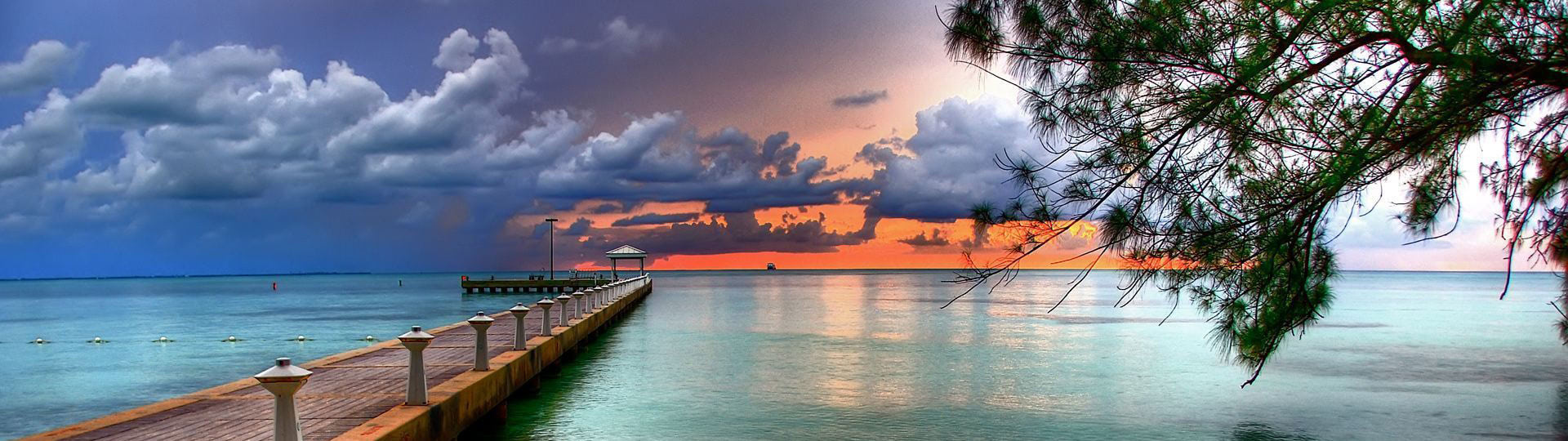 The colourful wallpaper of the sky at Key West Florida