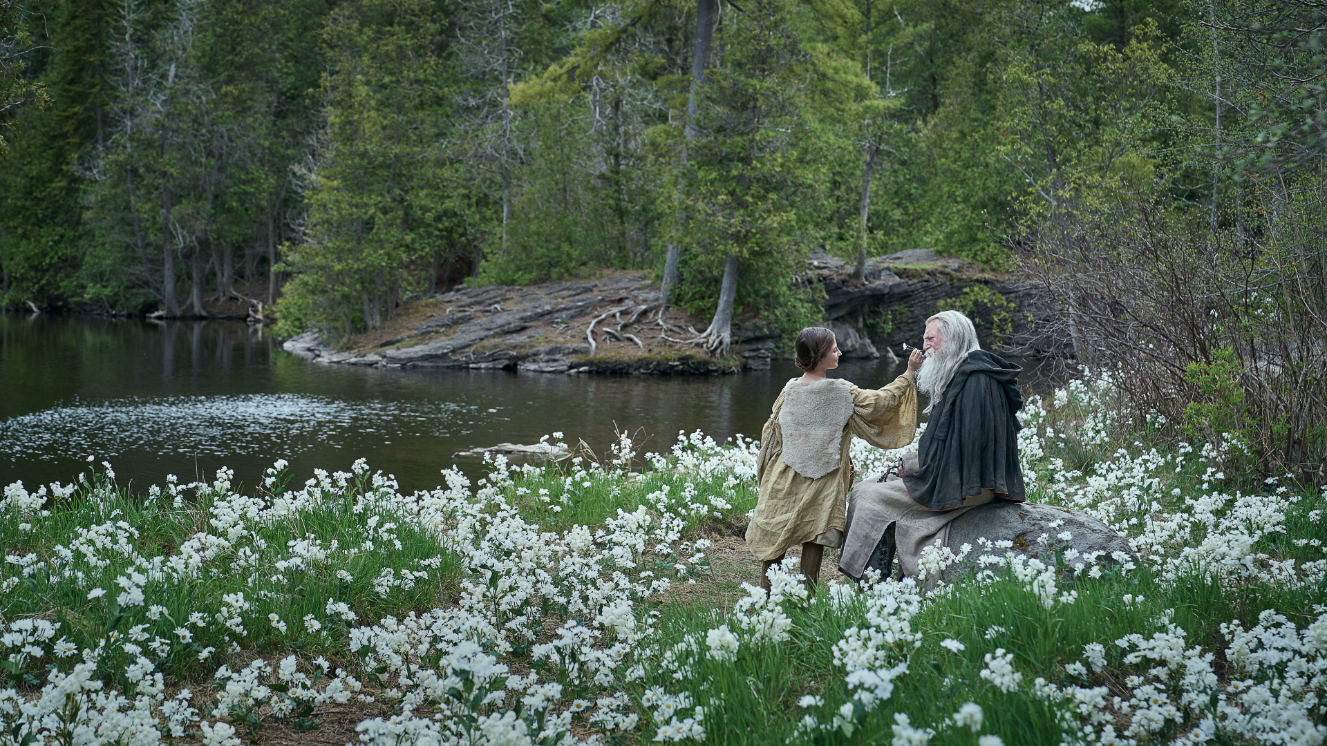 Jacob Elordi, Oscar Isaac, Mia Goth in New Photo for 'Frankenstein'