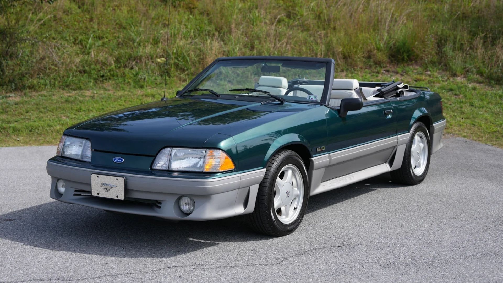 Ford Mustang GT Convertible With 11,033 Miles Looks Like a Steal