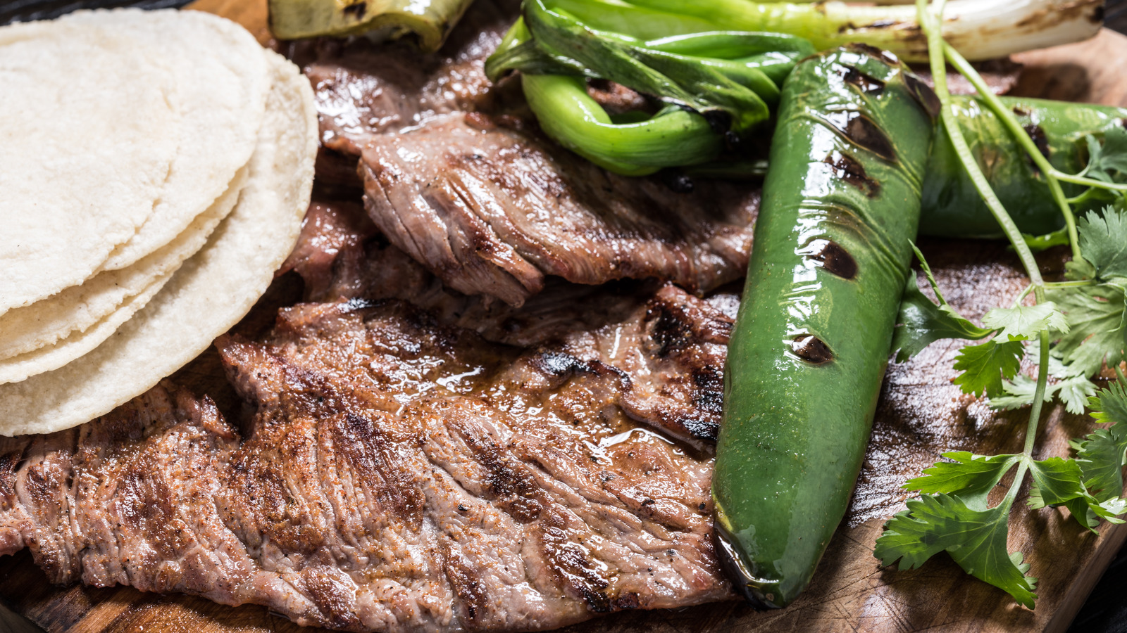 The Ideal Cut Of Beef For Carne Asada, According To An Expert