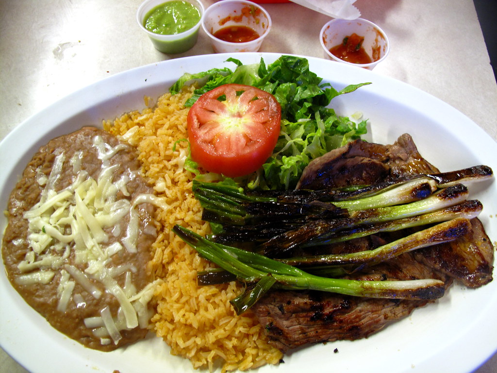 Carne Asada plate at El Farolito