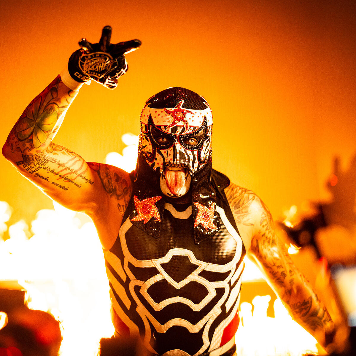 Penta brings the heat to Raw: photoWWE