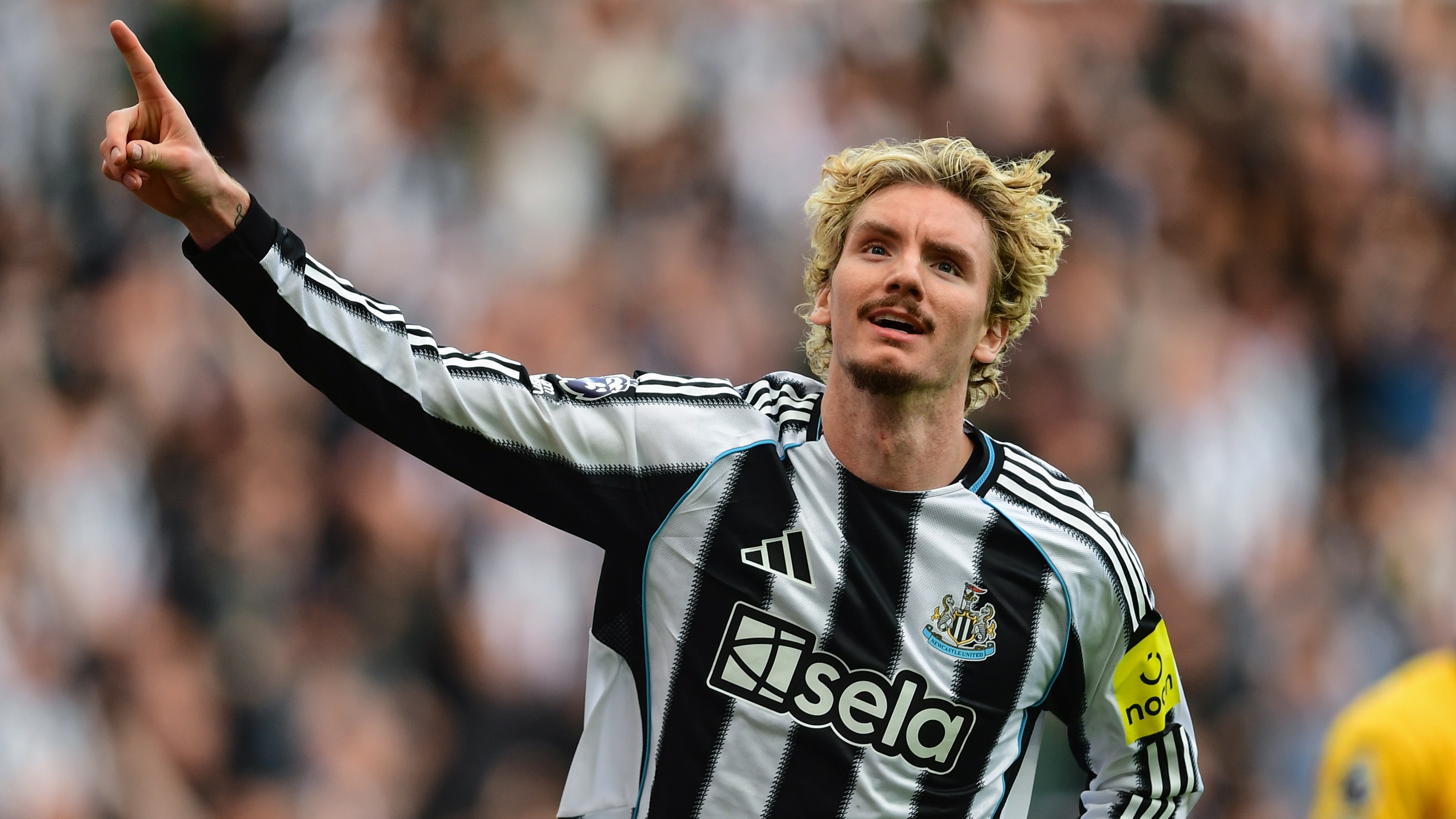 Nick Woltemade header earns Newcastle first win of season over Wolves