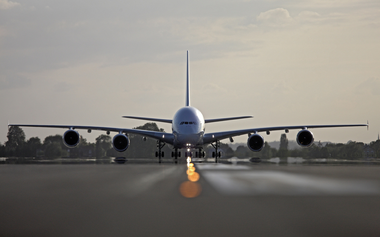 Airplane Take off Widescreen Wallpaper 07518