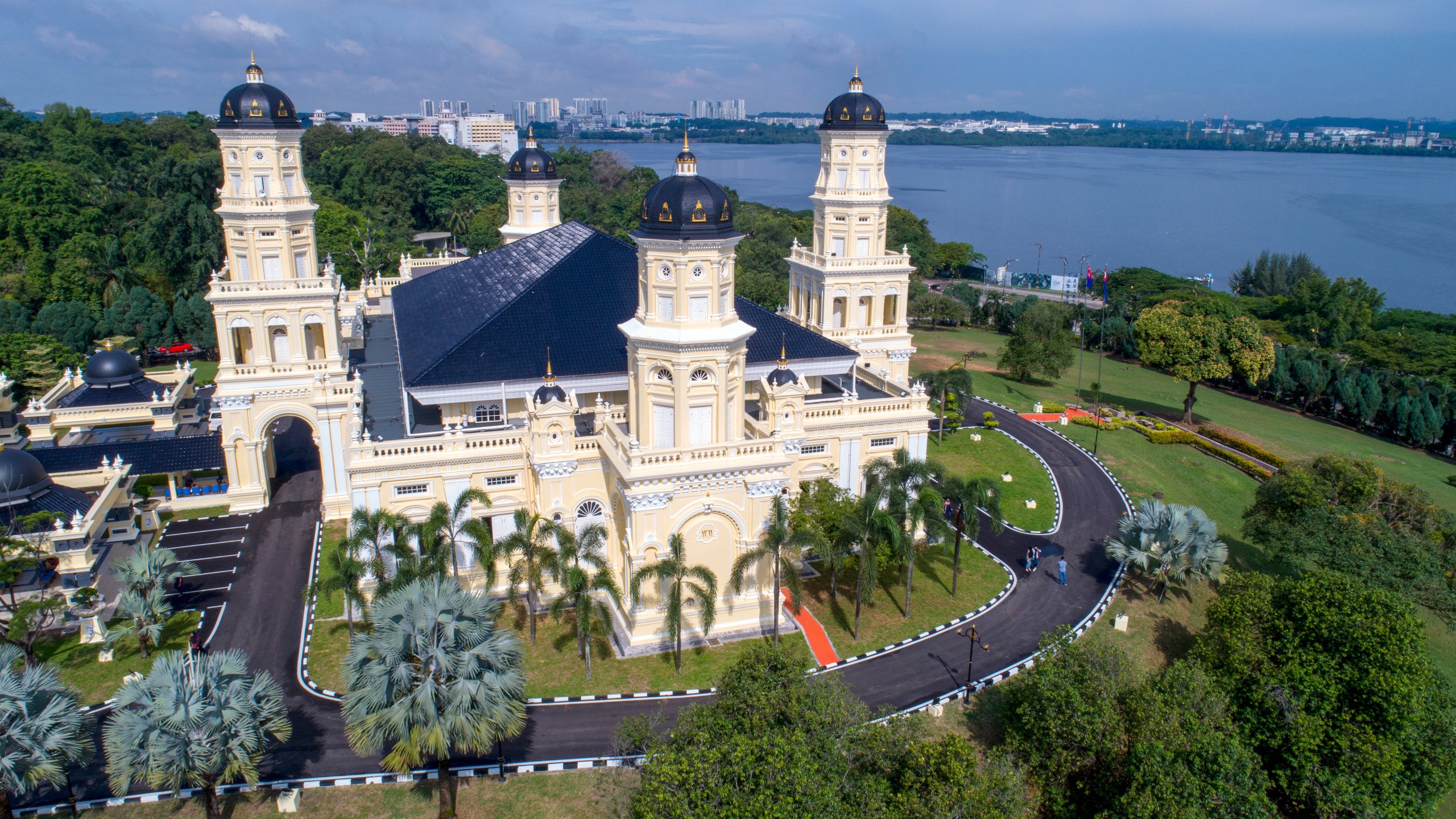Johor Bahru Travel Guide: Best of Johor Bahru, Johor Travel 2025