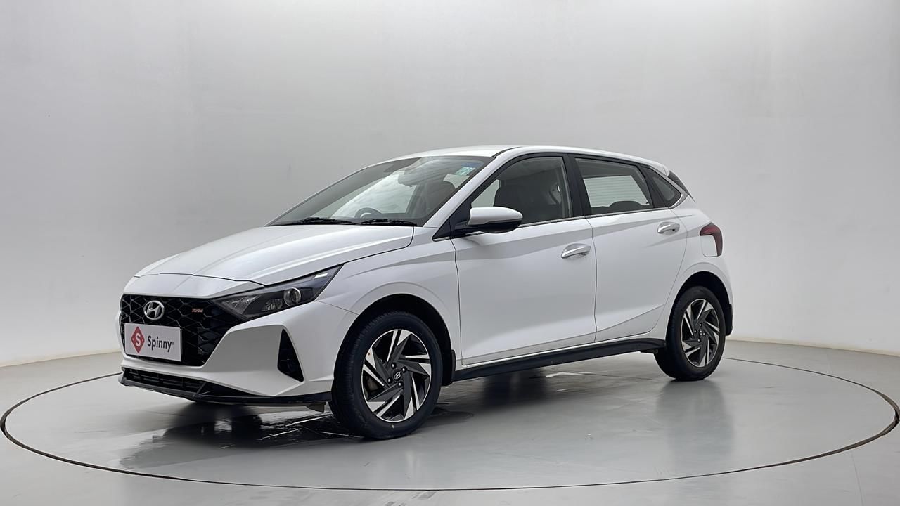 Hyundai i20 Image & Videos quality image & videos of i20