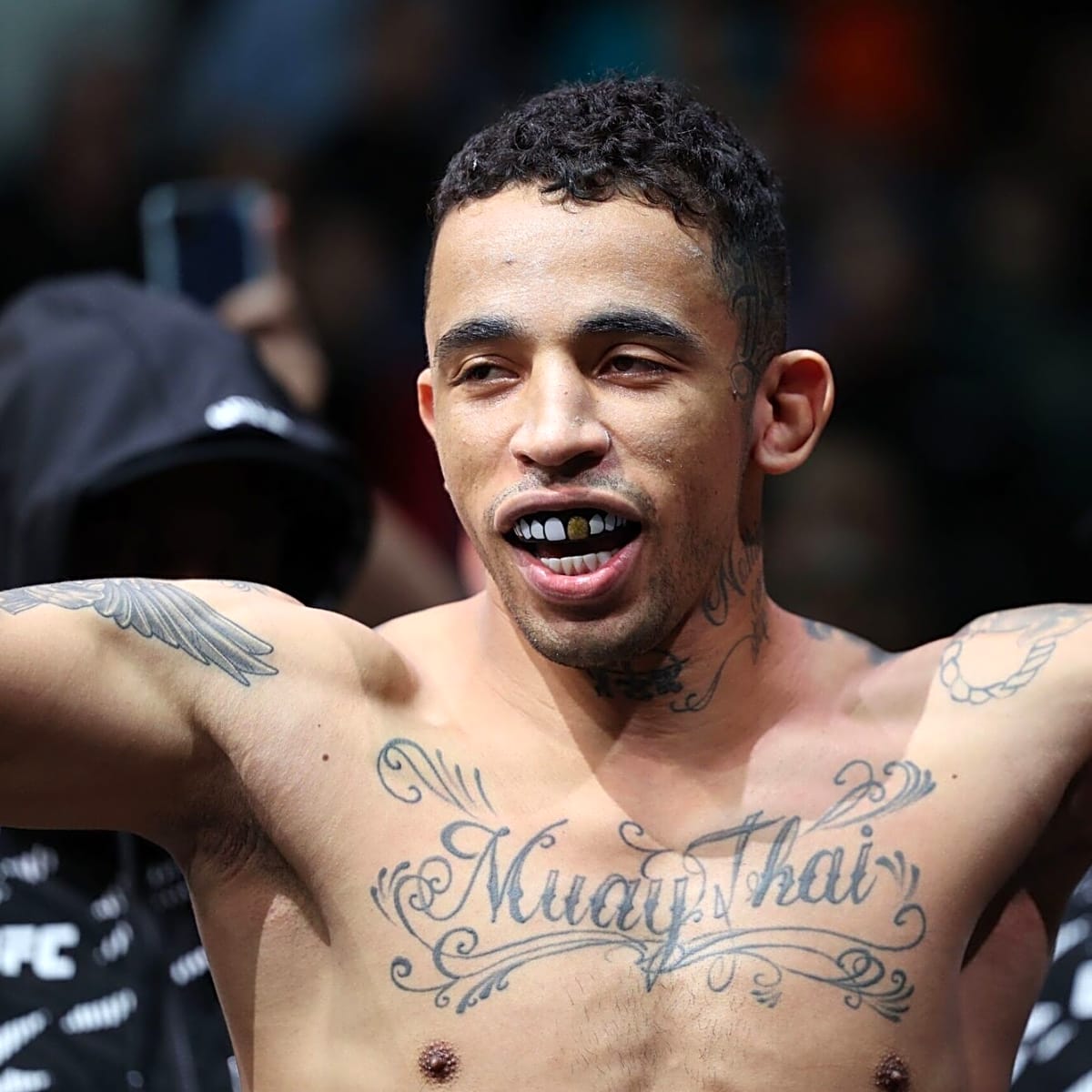 UFC 319 adds Carlos Prates
