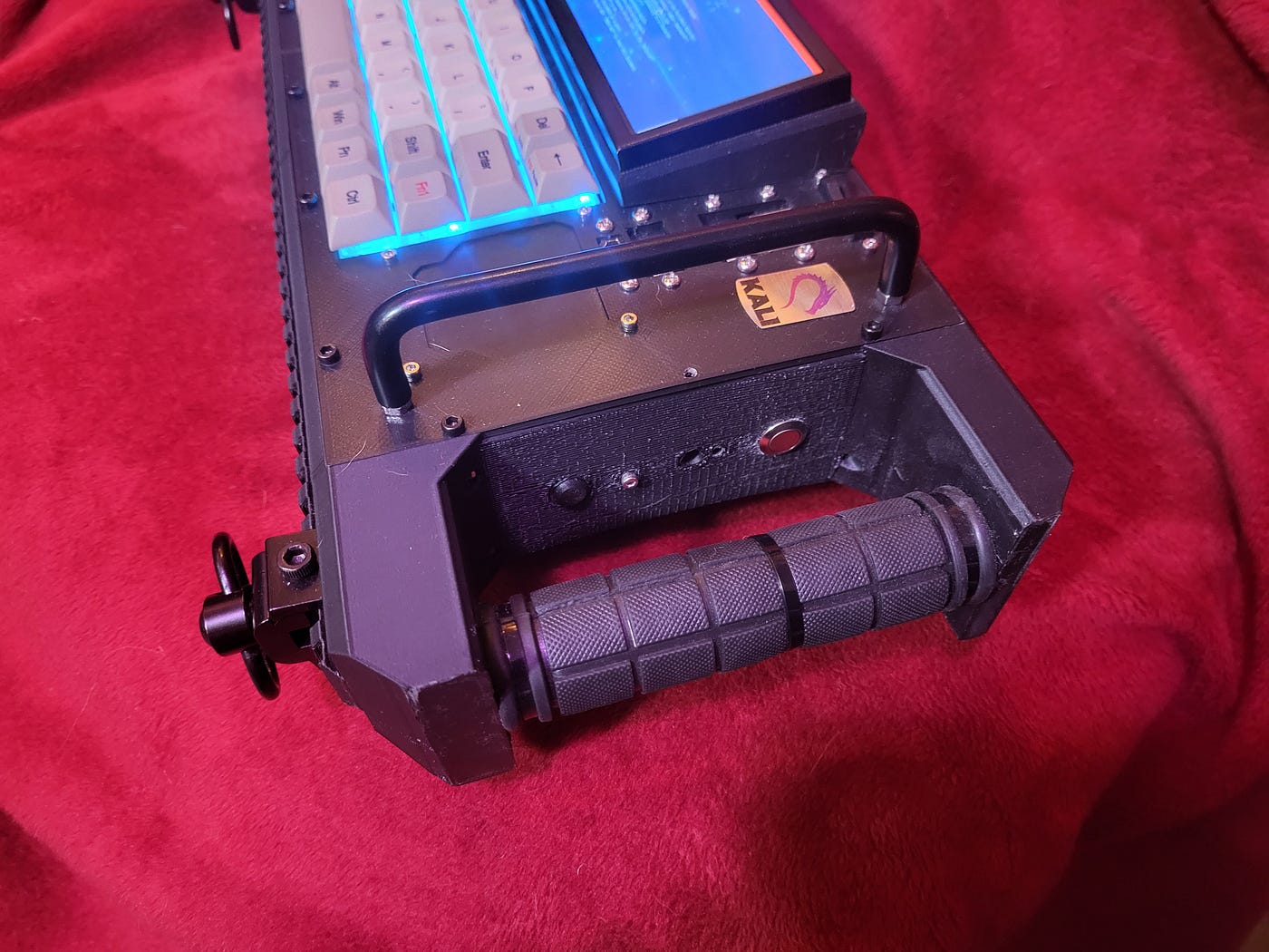 Building a Cyberdeck. What is a Cyberdeck?