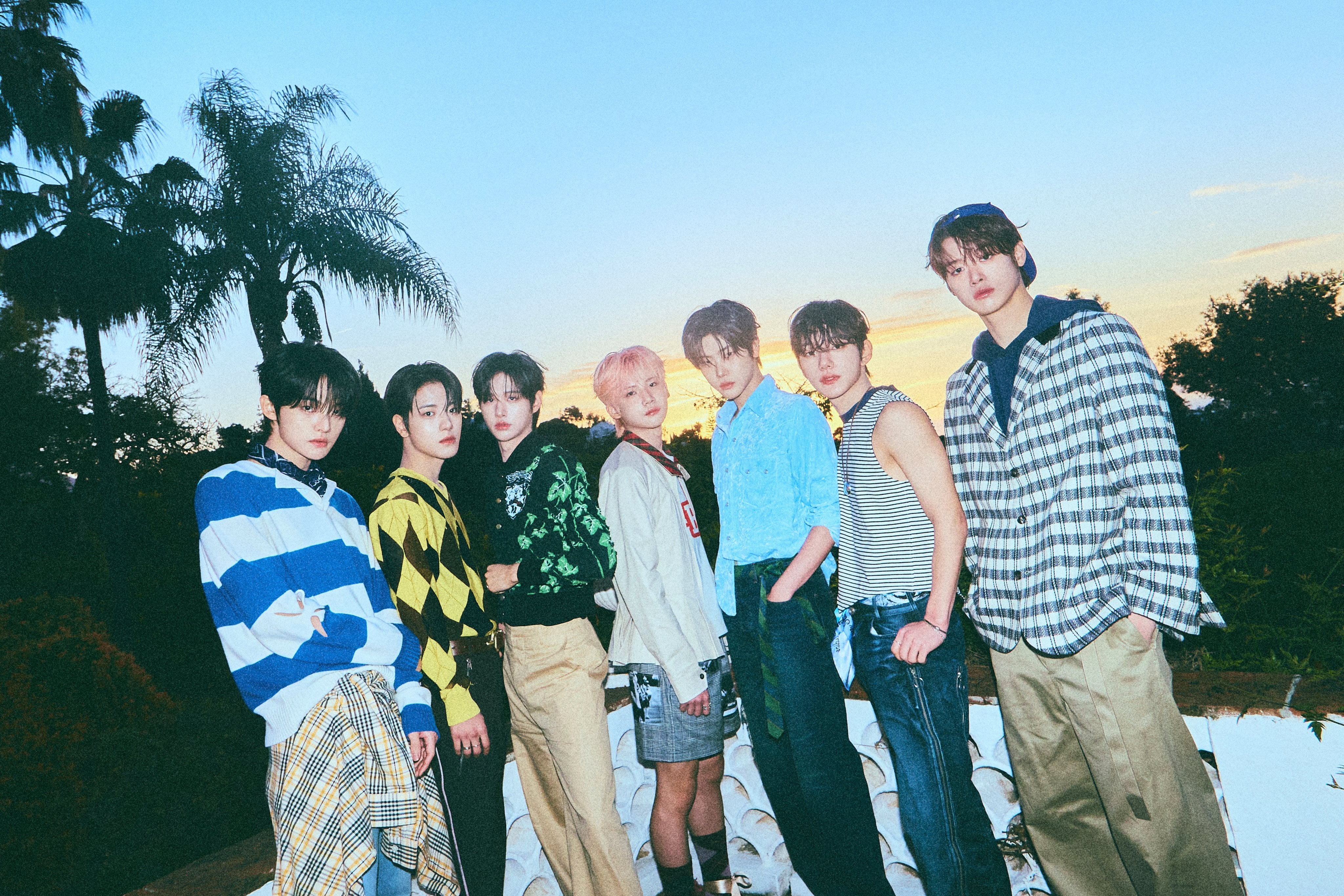 CLOSE YOUR EYES Mini Album 'ETERNALT' (Concept Photo )