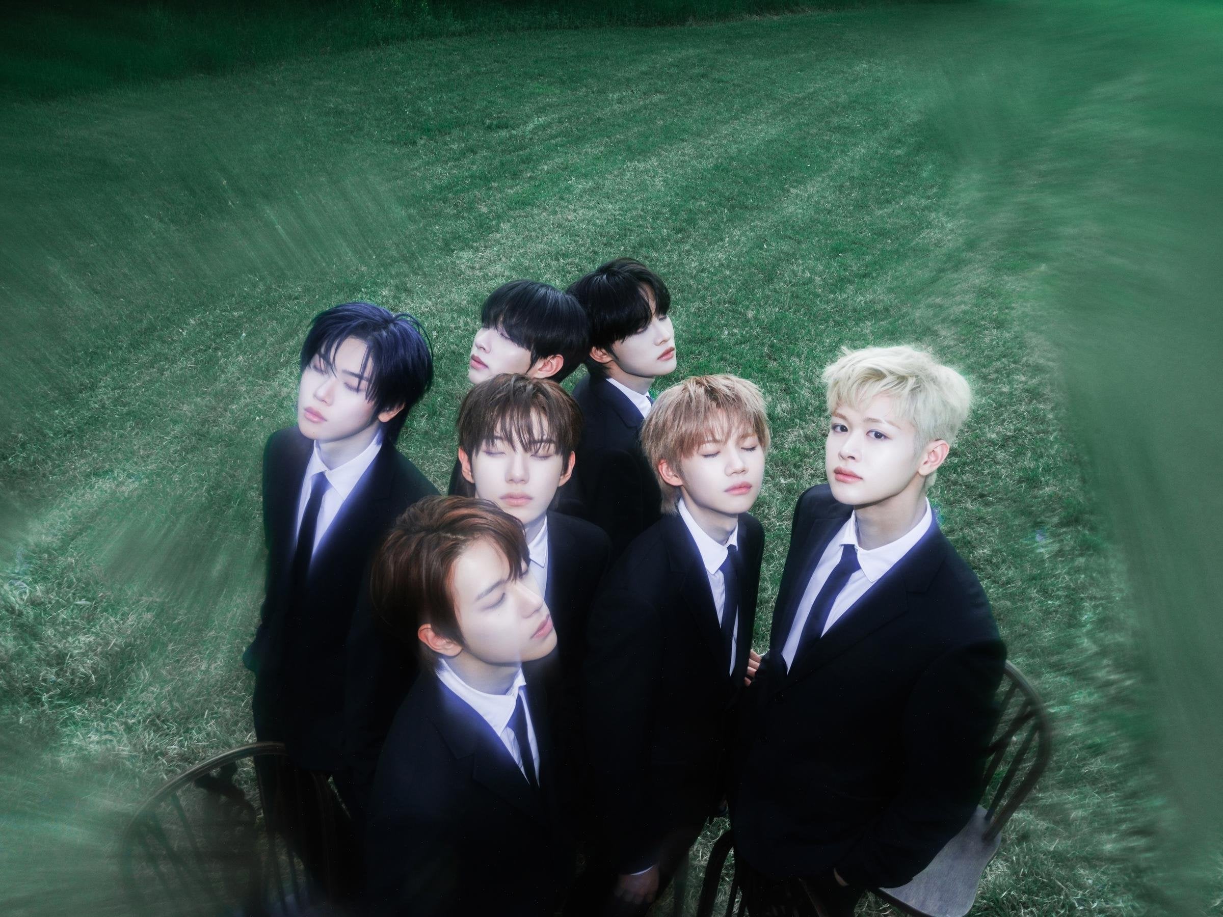 CLOSE YOUR EYES Mini Album 'Snowy Summer' (Concept Photo Summer Snowfall and the Ghost's Waltz)