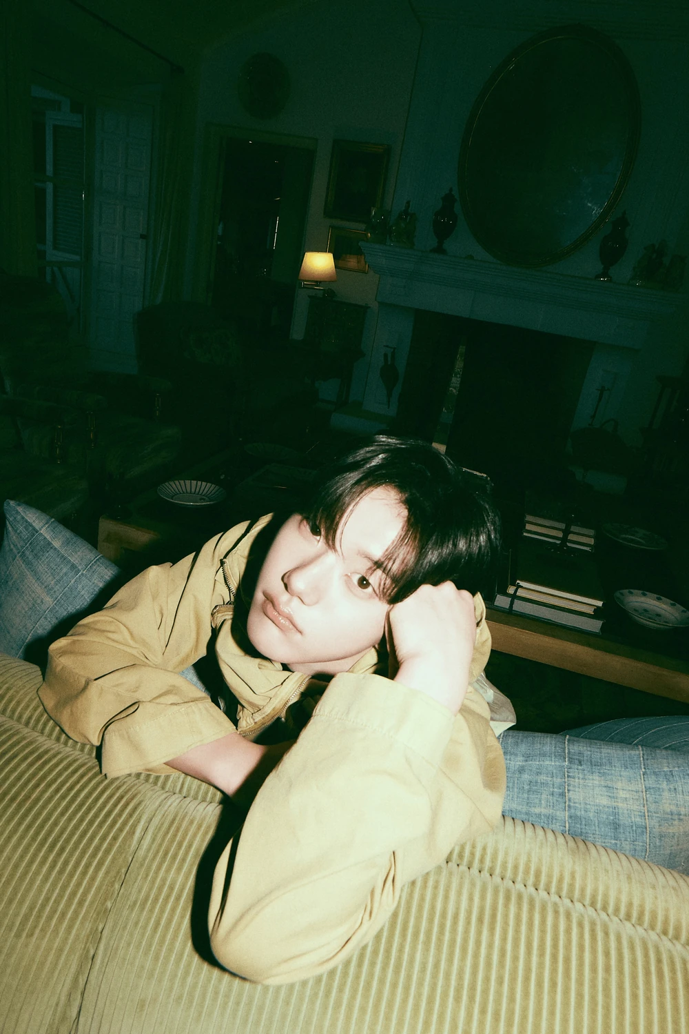 Seo Kyoung Bae. Close Your Eyes