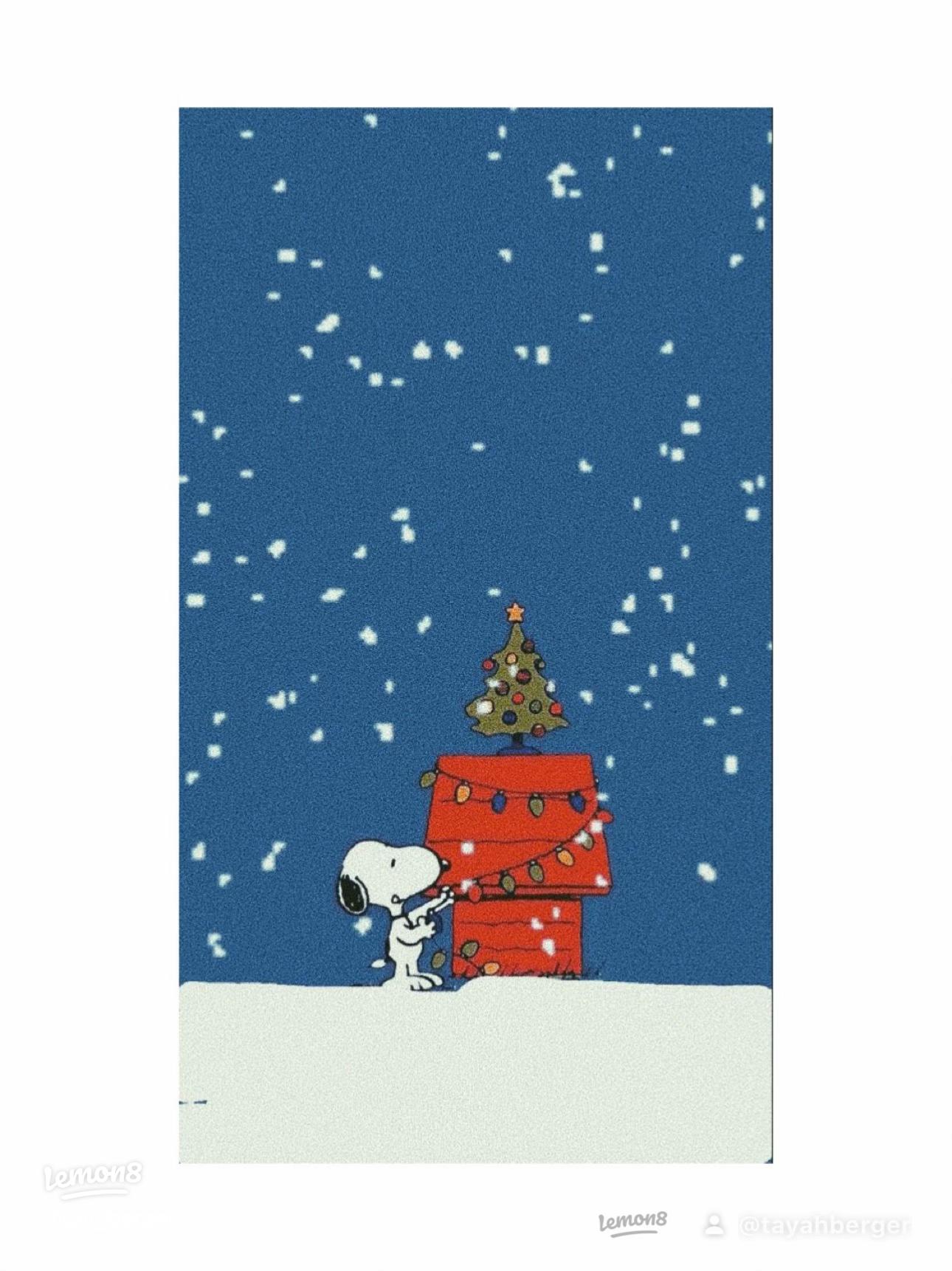 Adorable Christmas Snoopy Wallpaper for Your Festive Spirit