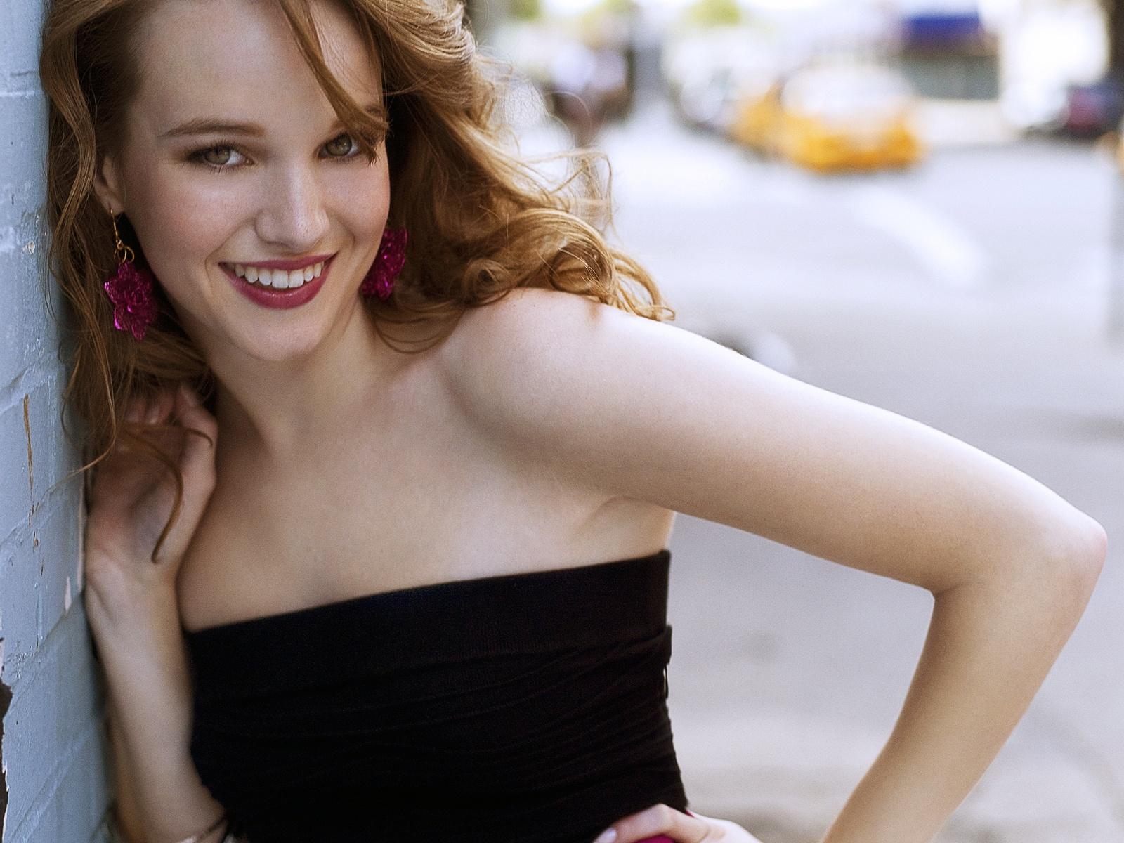 Image Kay Panabaker Celebrities