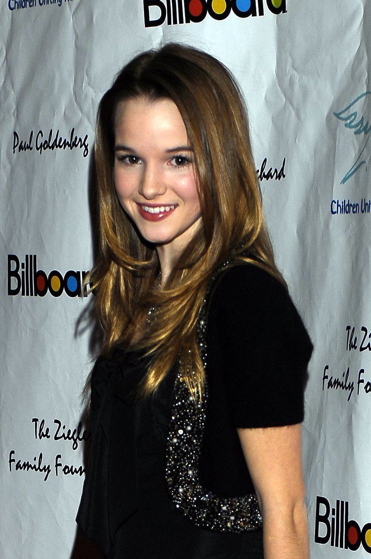 Kay Panabaker, The Free Social Encyclopedia