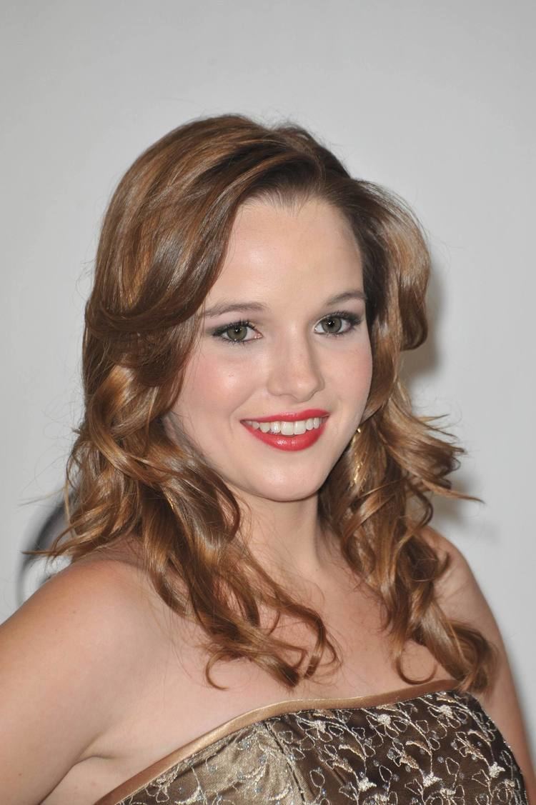Kay Panabaker, The Free Social Encyclopedia