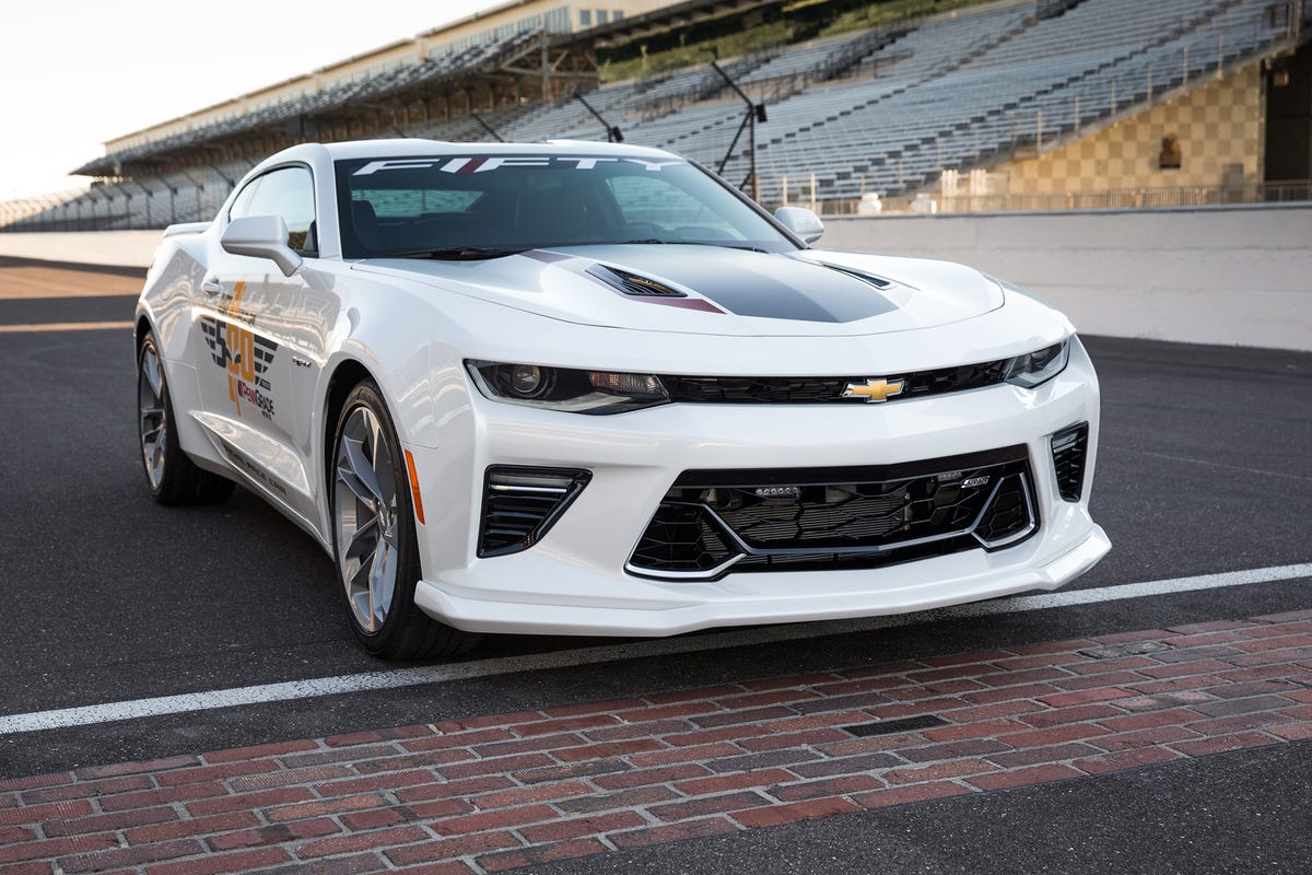 This year's Indy 500 pace car is once again the Chevrolet Camaro (picture)