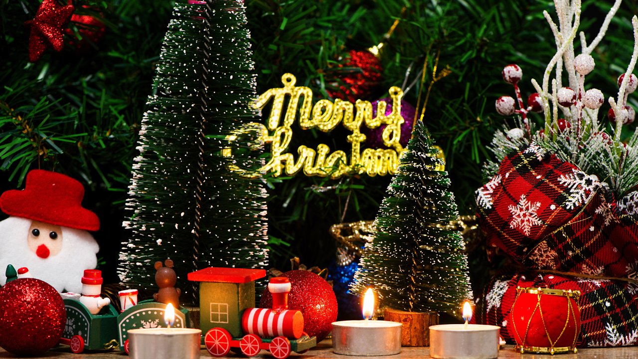 Christmas Day Wishes: Merry Christmas 2024: Best Xmas Wishes, Image, Quotes, and WhatsApp, Facebook Statuses for Friends, and Family Economic Times