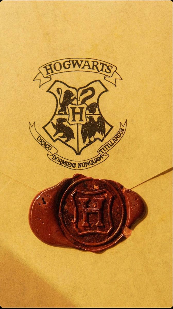 hogwarts letter crest harry potter wallpaper