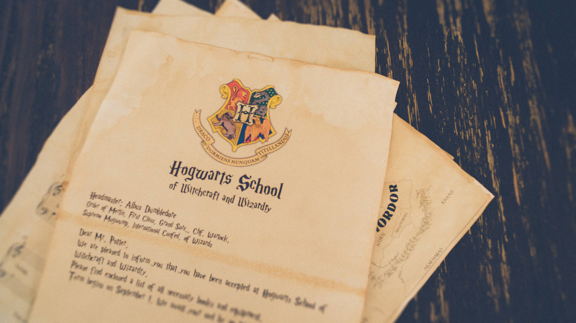 Download The iconic Hogwarts letter that Harry Potter received Wallpaper