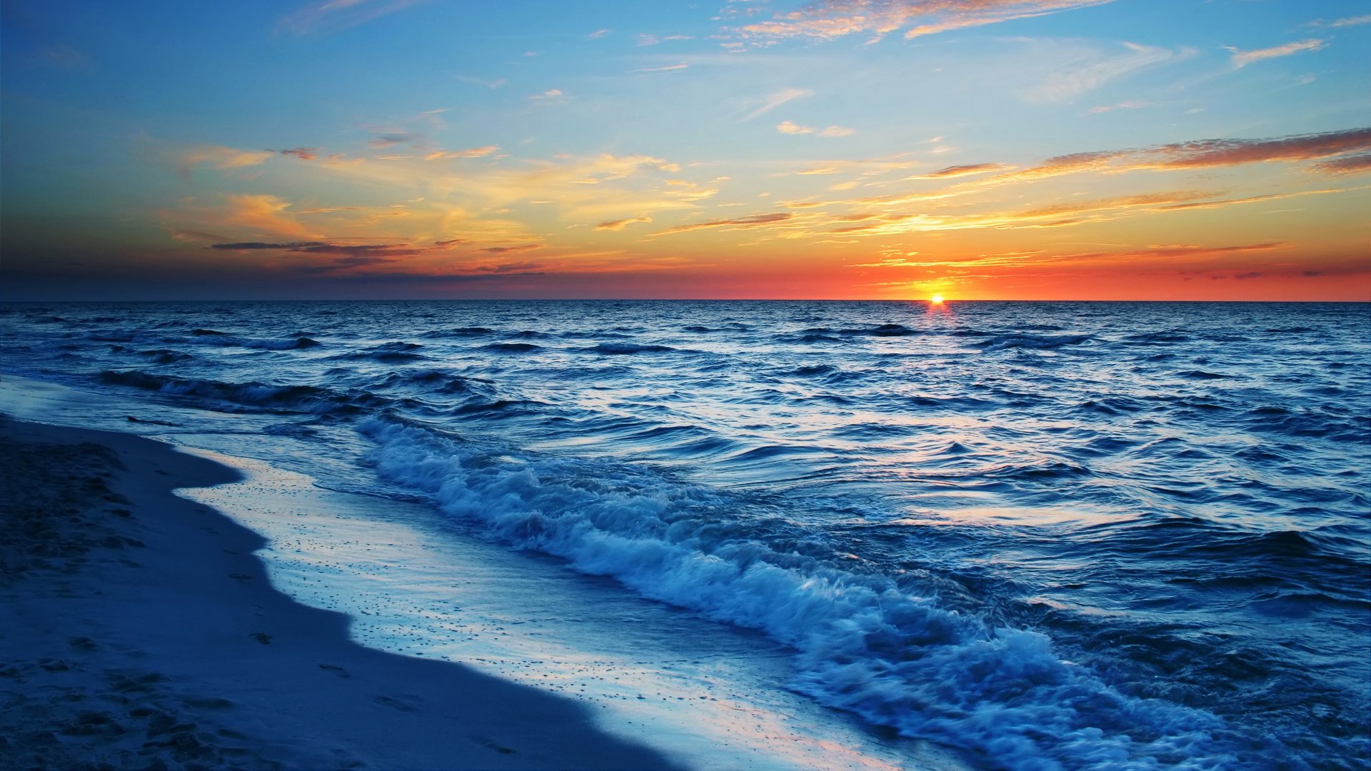 Majestic Ocean Sunset: HD Nature Horizon Sky Wallpaper