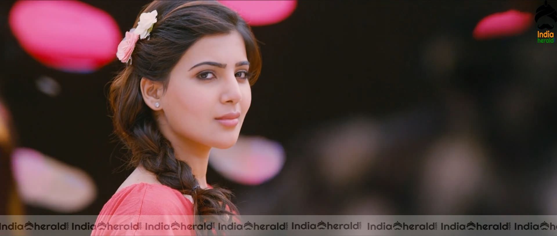 Samantha Hot Unseen Photo from Anjaan Set 2