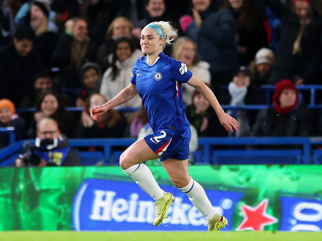 Ellie Carpenter scores stunning Chelsea goal in Champions League clash