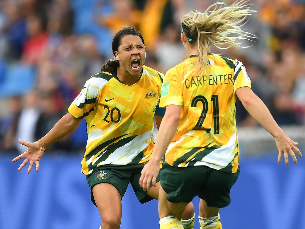 Womens football. Ellie Carpenter's rise to Olympique glory