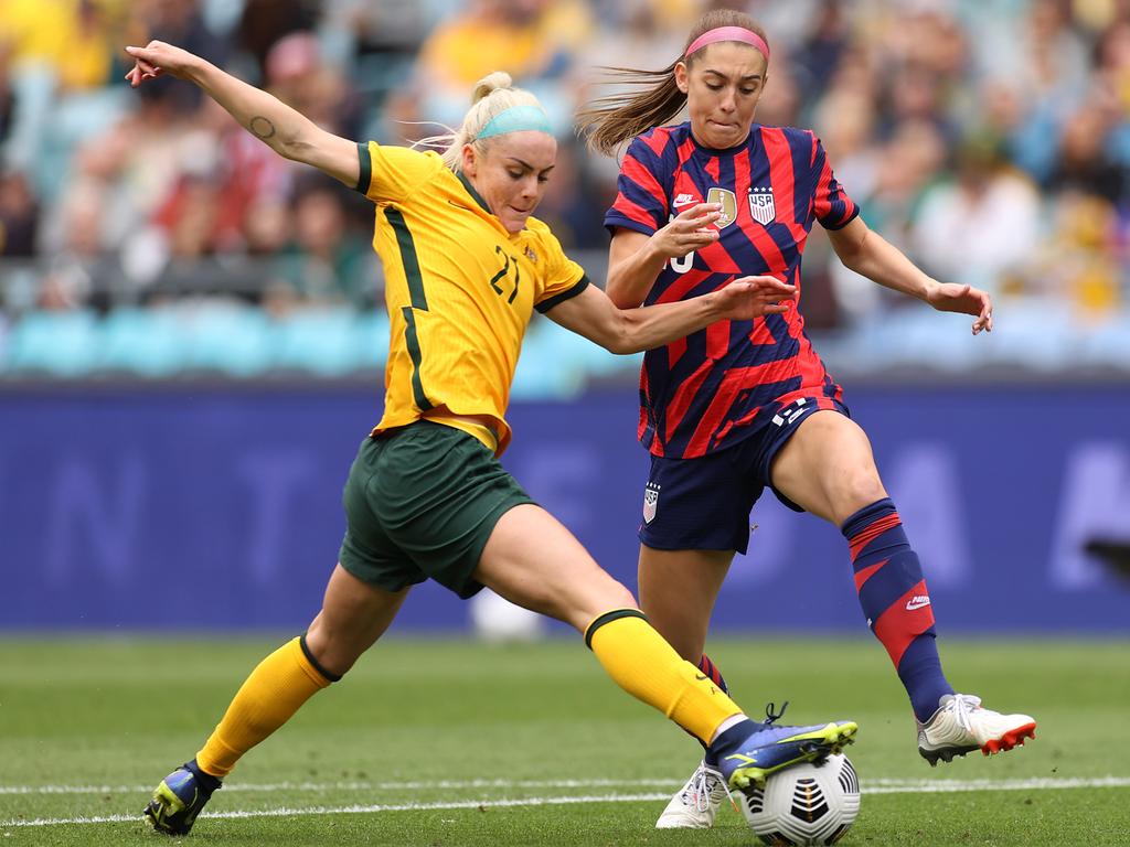 Ellie Carpenter returns to Matildas for England match in FIFA World Cup practice