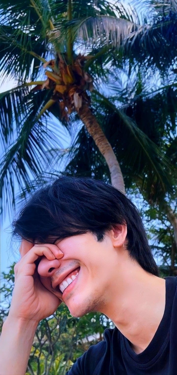 Mile Phakphum Romsaithong