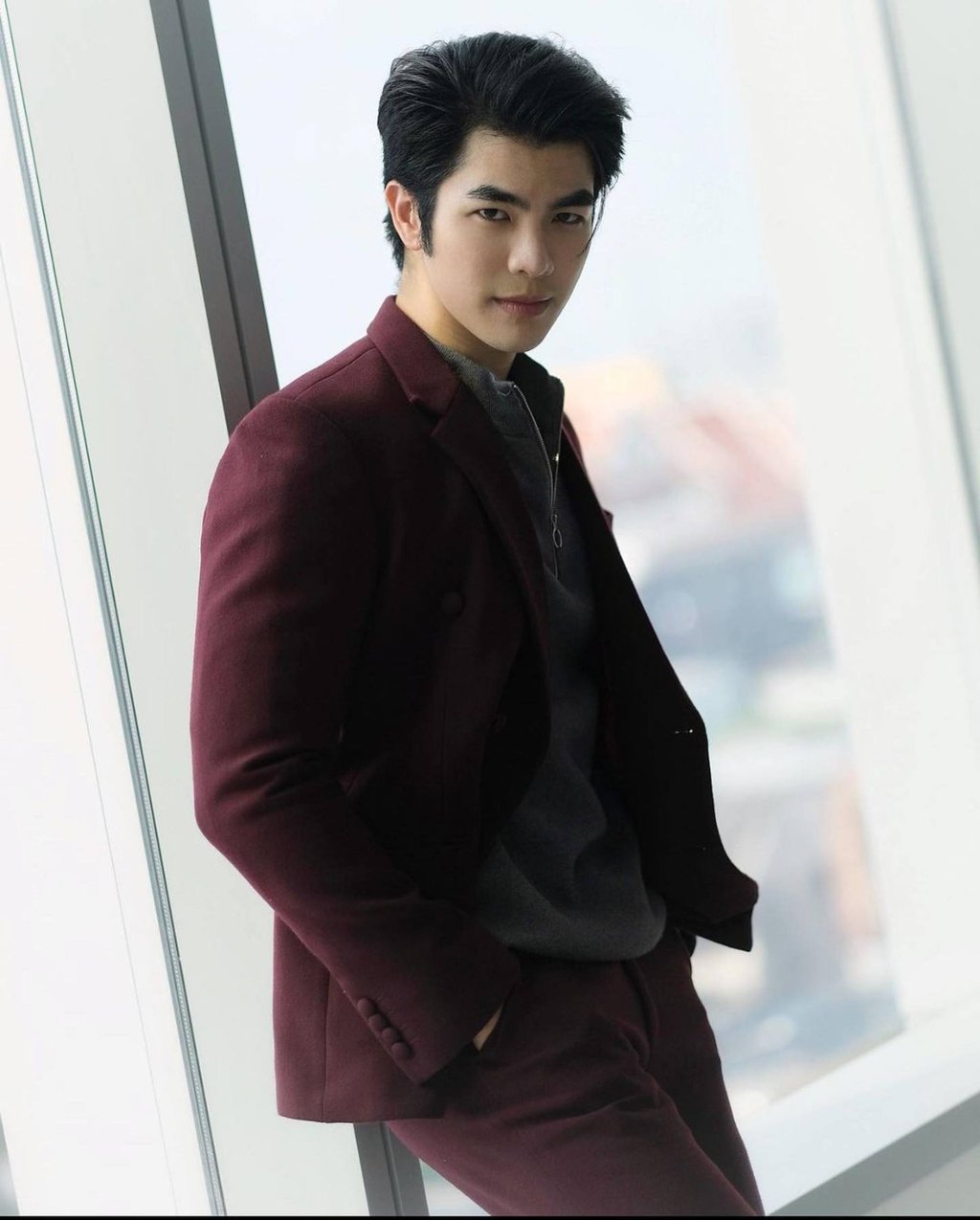 Who is KinnPorsche: The Series' breakout star Mile Phakphum Romsaithong? The Thai actor hails from a wealthy family, attends Dior events, looks up to Tom Hanks