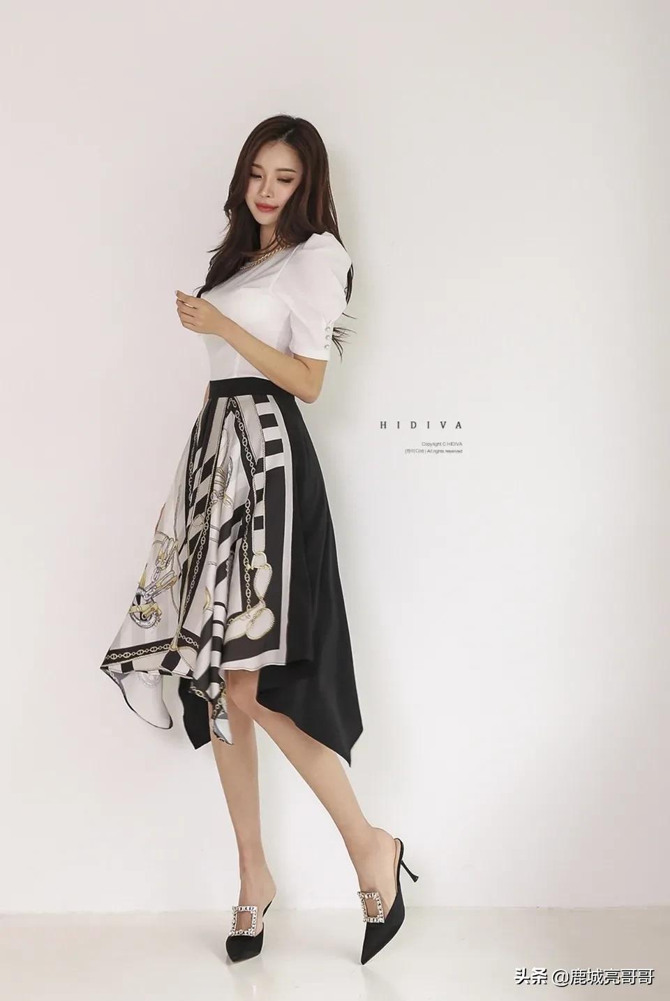 Korean Beauty Model Park Da Hyun Clothing Collocation