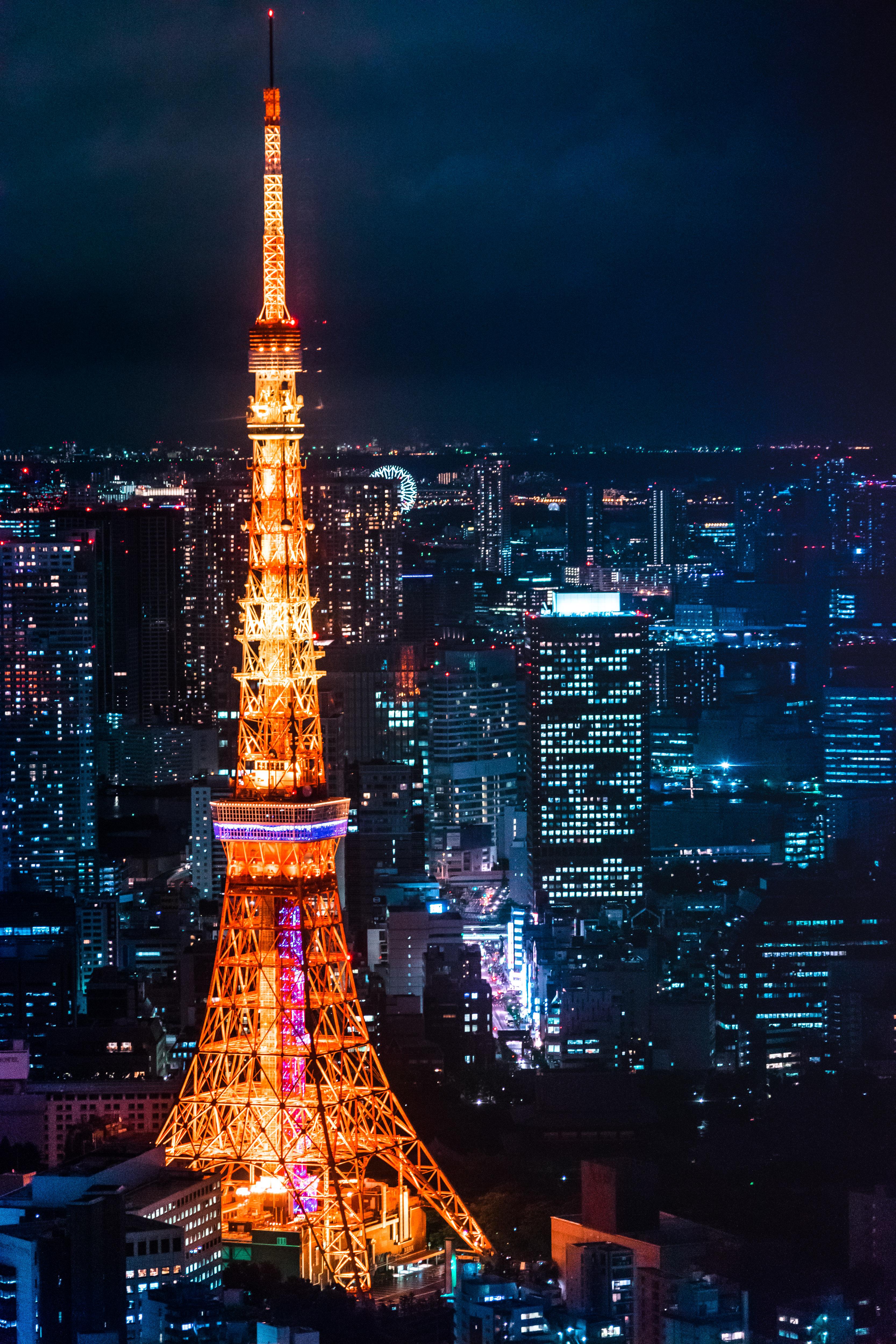 View of Tokyo Tower from Roppongi Hills [OC] [3333 x 5000]