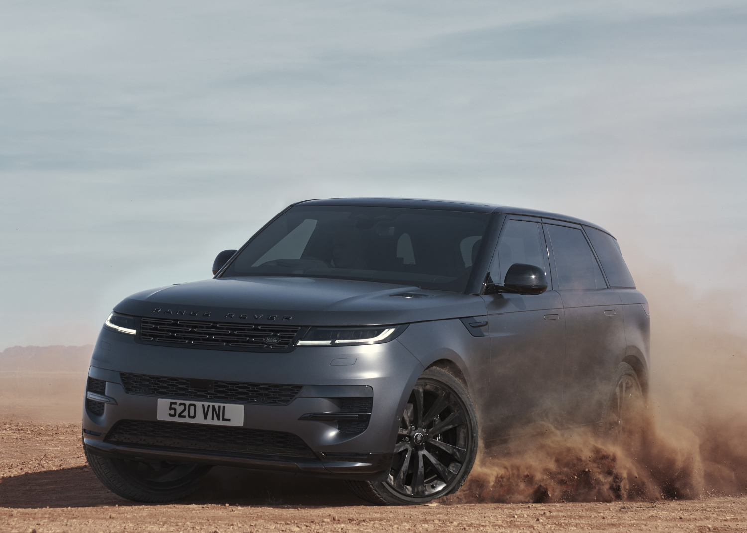 DARK, DRAMATIC AND ASTONISHINGLY DYNAMIC. INTRODUCING THE RANGE ROVER SPORT STEALTH PACK. Land Rover Media Newsroom