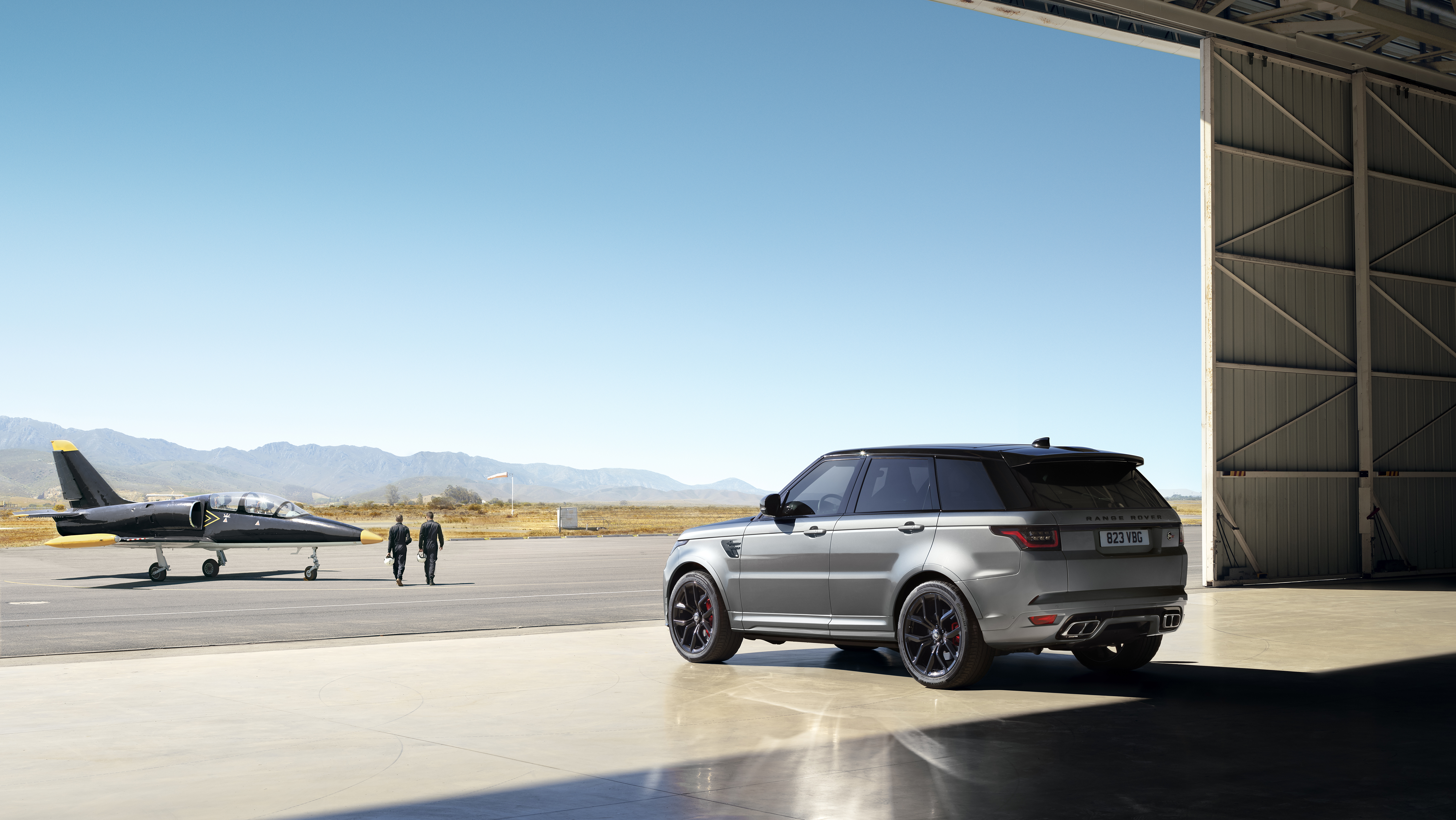 RANGE ROVER SPORT SVR CARBON EDITION MODEL SHOWN. Land Rover Media Newsroom