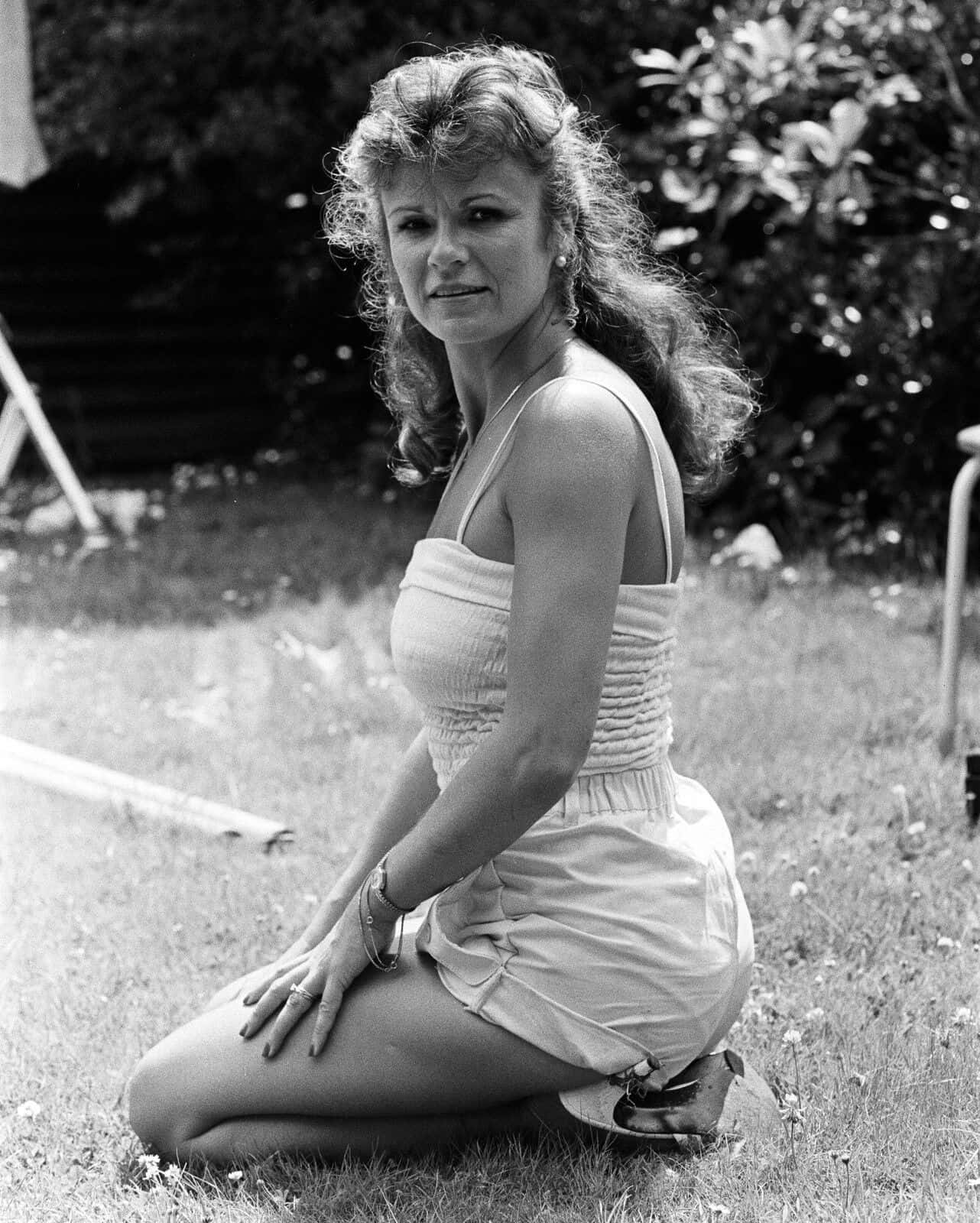 Julie Walters Wallpaper