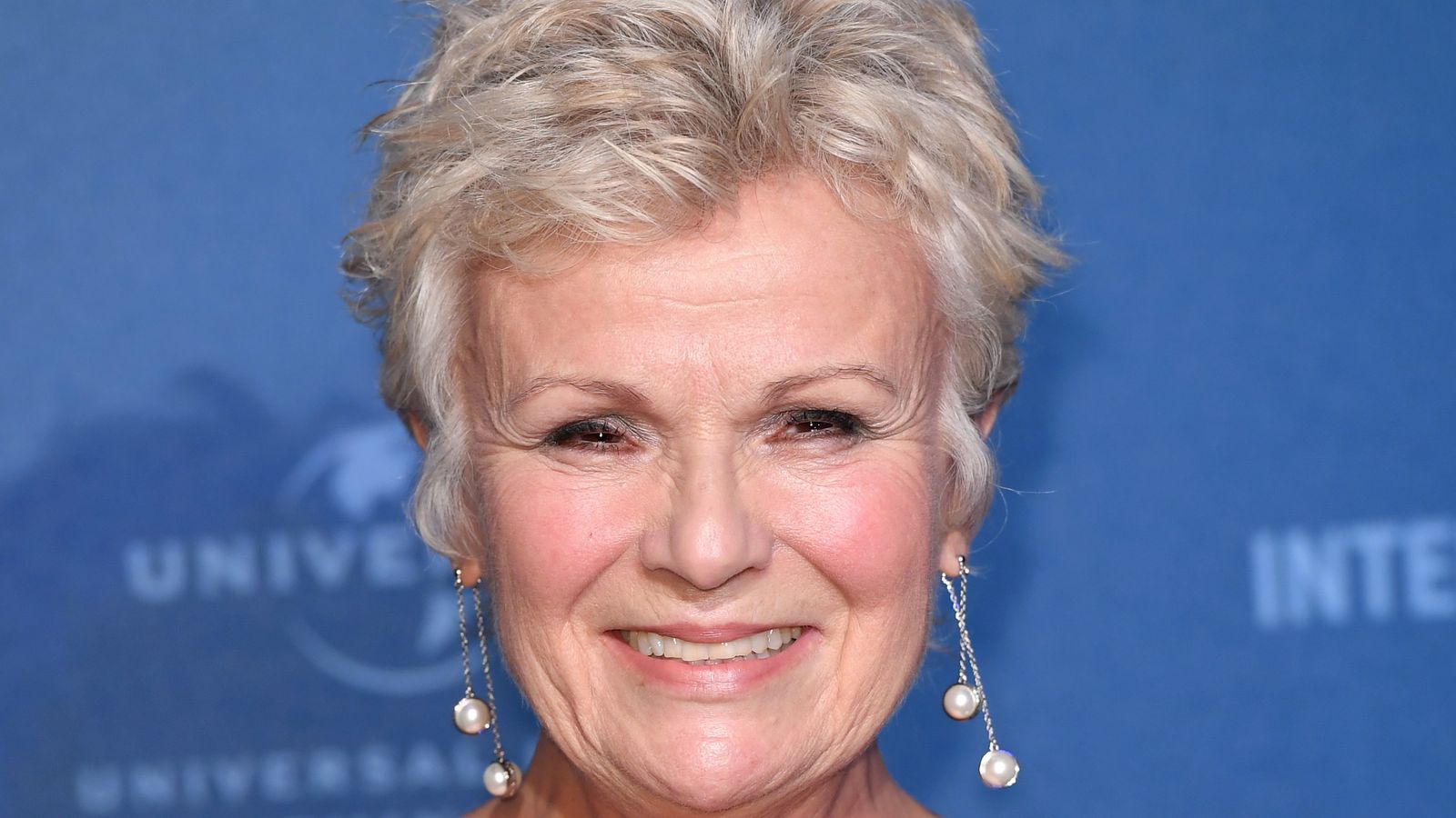 Julie Walters reveals bowel cancer diagnosis. Ents & Arts News
