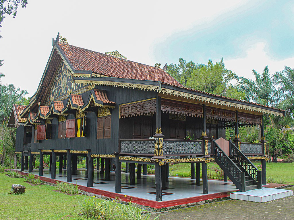 Kajang Leko Rumah adat