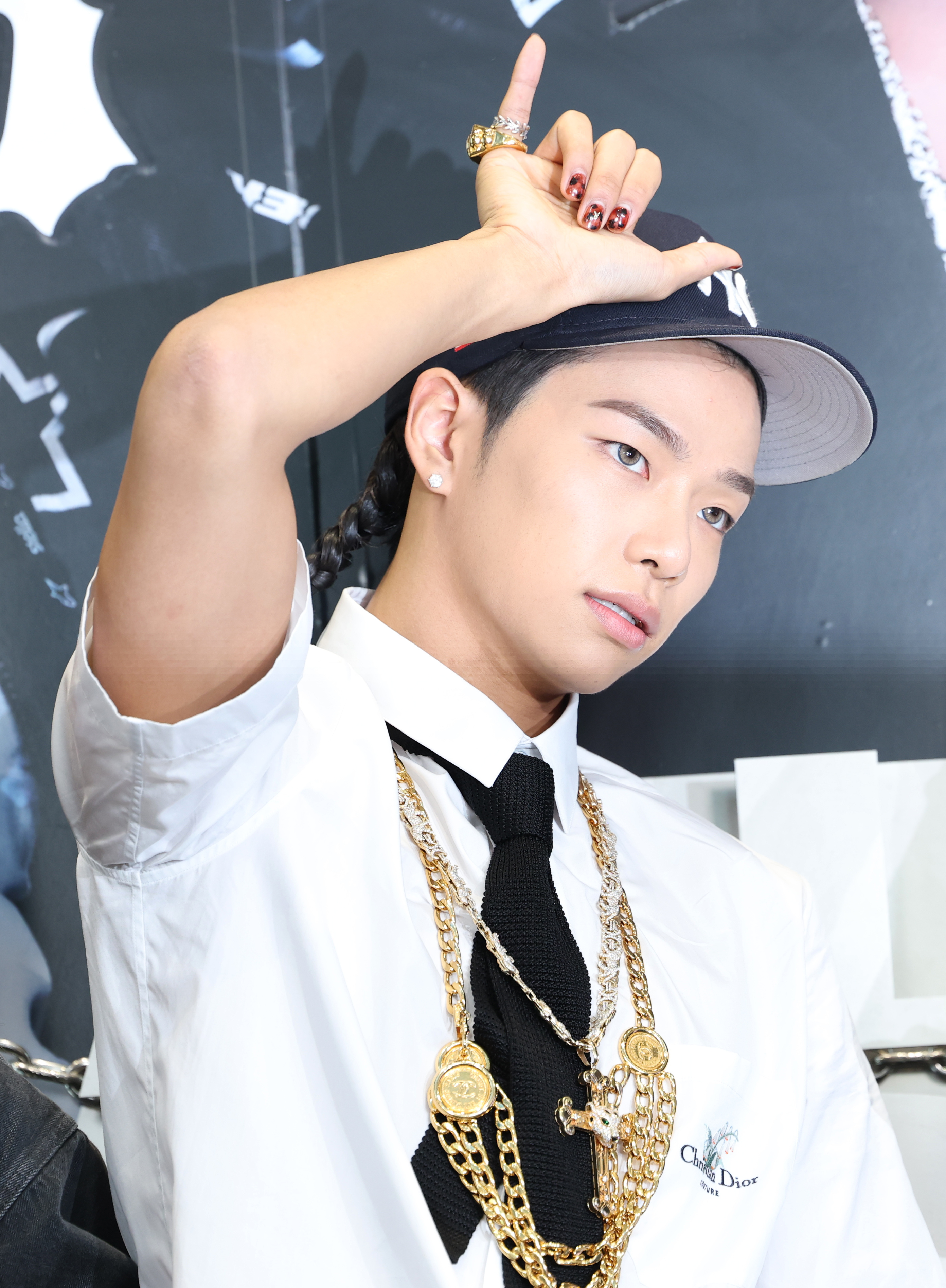 ALLDAY PROJECT TARZZAN At Debut Commemorative Pop Up Photo Call